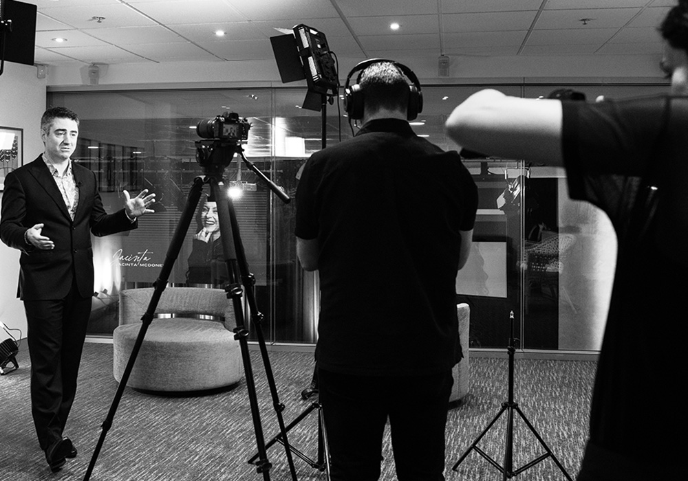 behind the scenes photography elite speaker showreel days melinda hird